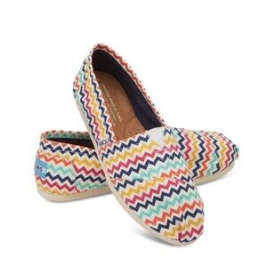 Tom’s Shoes Jonathan Adler Slip On Flats Size 7.5